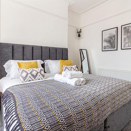 Host & Stay - Montpellier Villa Apartment Челтенхам Экстерьер фото