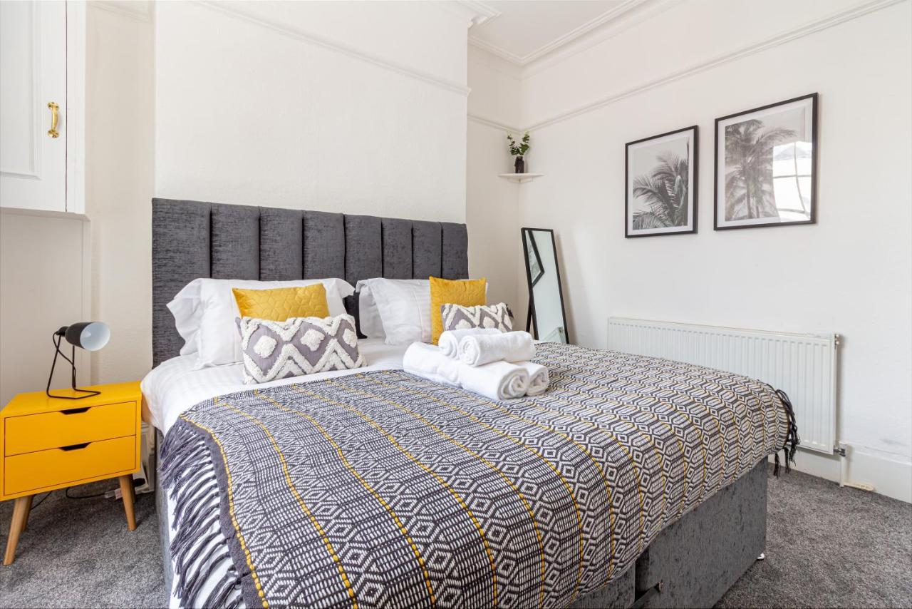 Host & Stay - Montpellier Villa Apartment Челтенхам Экстерьер фото